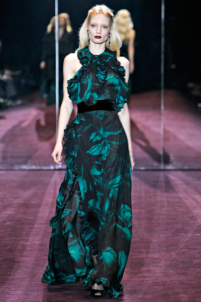Гардероб наших леді в колекціях fashion дизайнерів - Страница 4 769d409e8efc0013202cef1f3f9b6b08