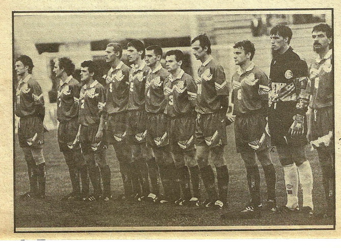 Вымученный каламбур. Риторический вопрос, поясняющий тему написанного