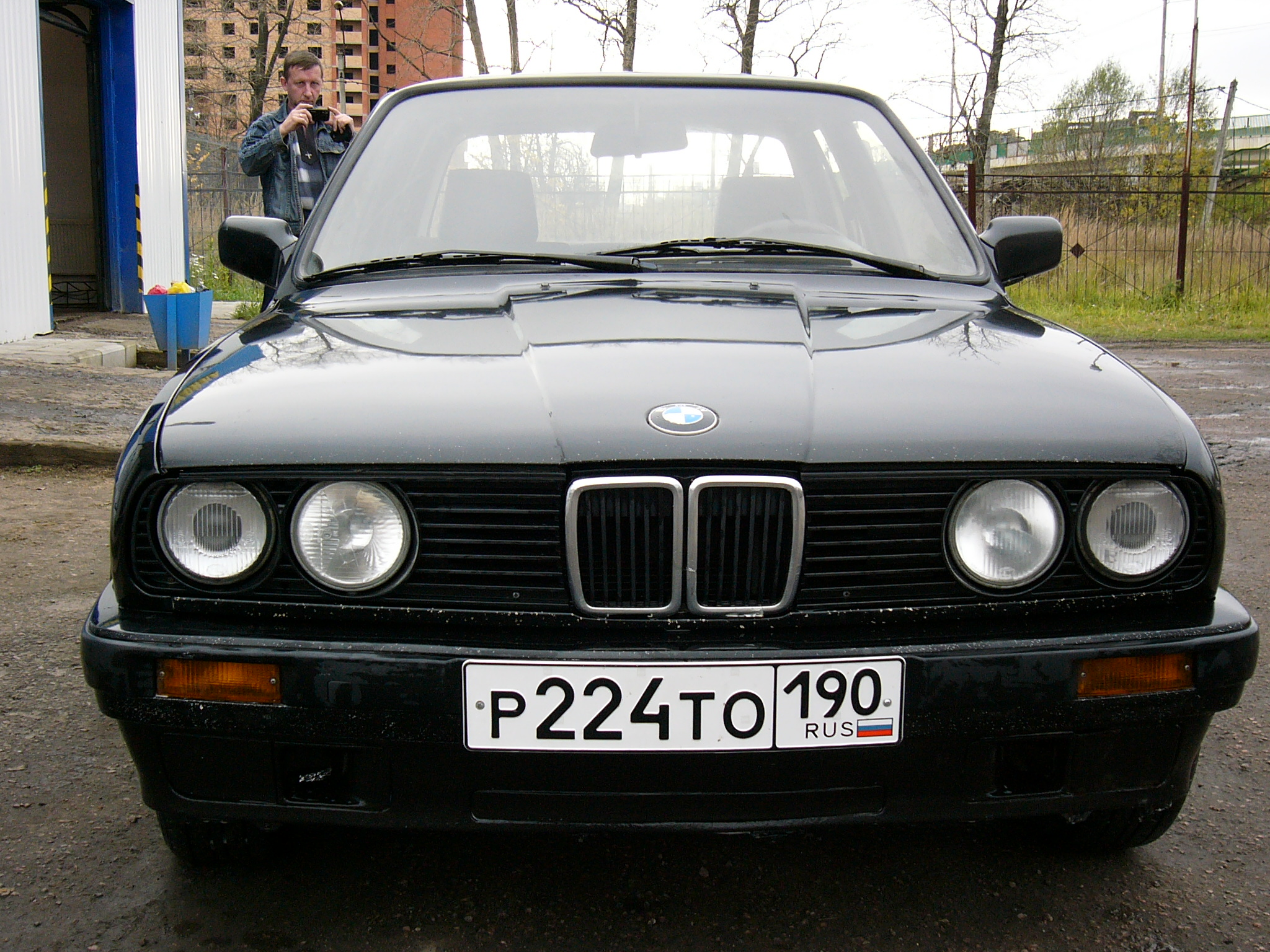 БМВ е30 1990