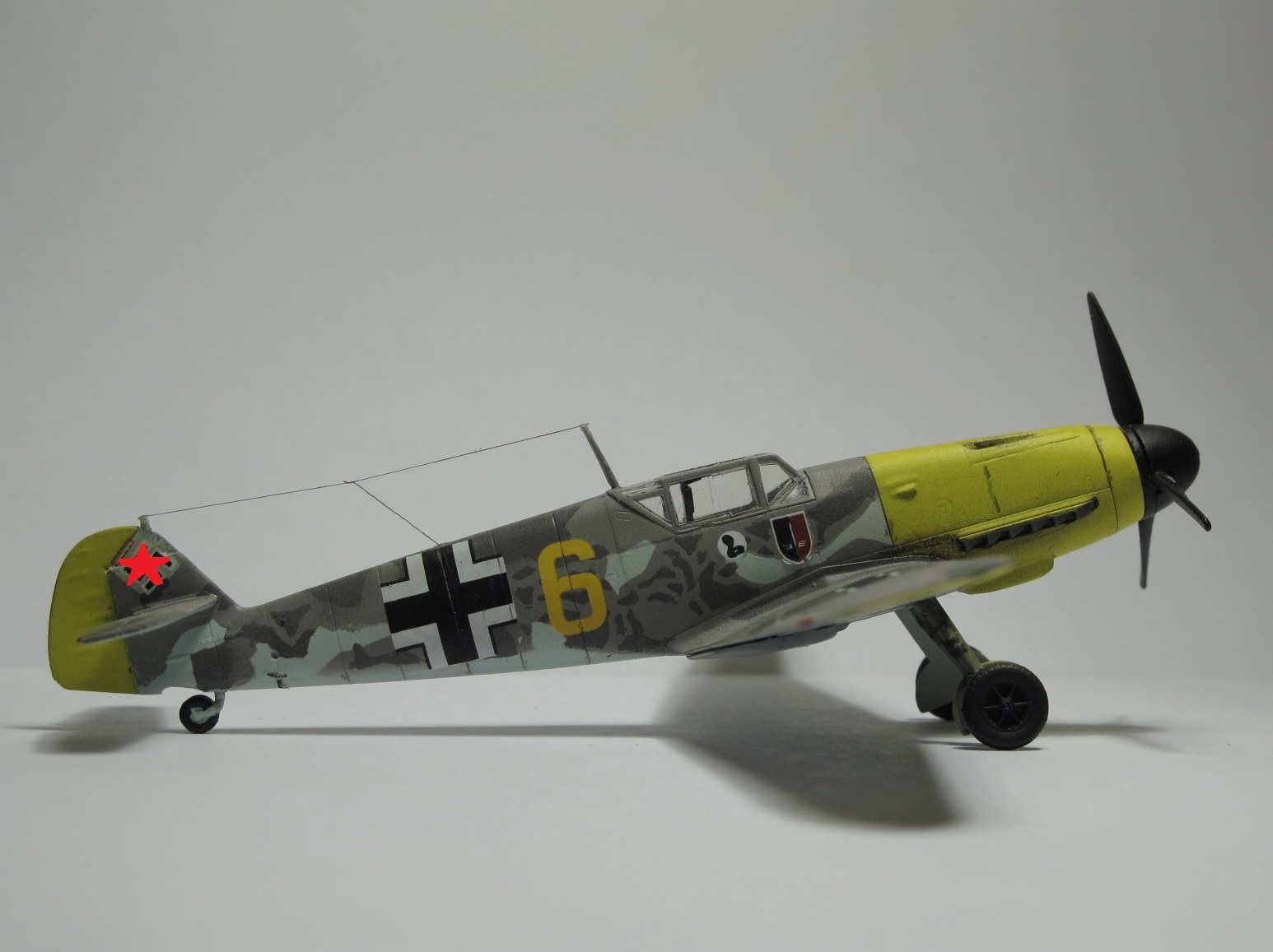 Модели немецких самолетов. Messerschmitt bf.109 f-2. Мессершмитт bf 109 f2. Мессершмитт bf 109 f2 модель звезда. Мессершмит БФ 109 моделирование.